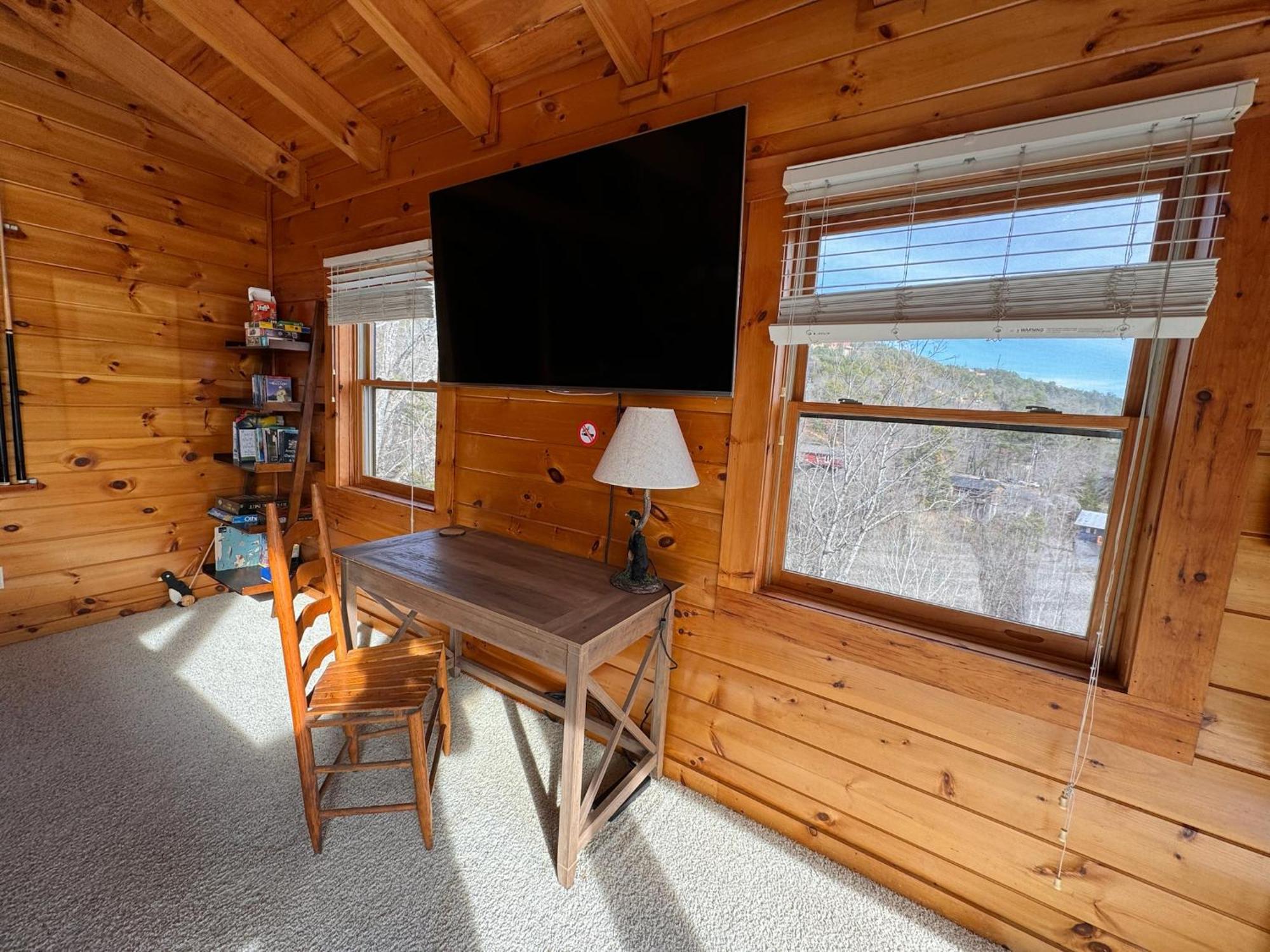 Smoky Paws - Exceptional Cabin, Stunning Mountain Views, Hot Tub, Tranquil, Gigabit Internet, Free L2 Ev Pigeon Forge Luaran gambar