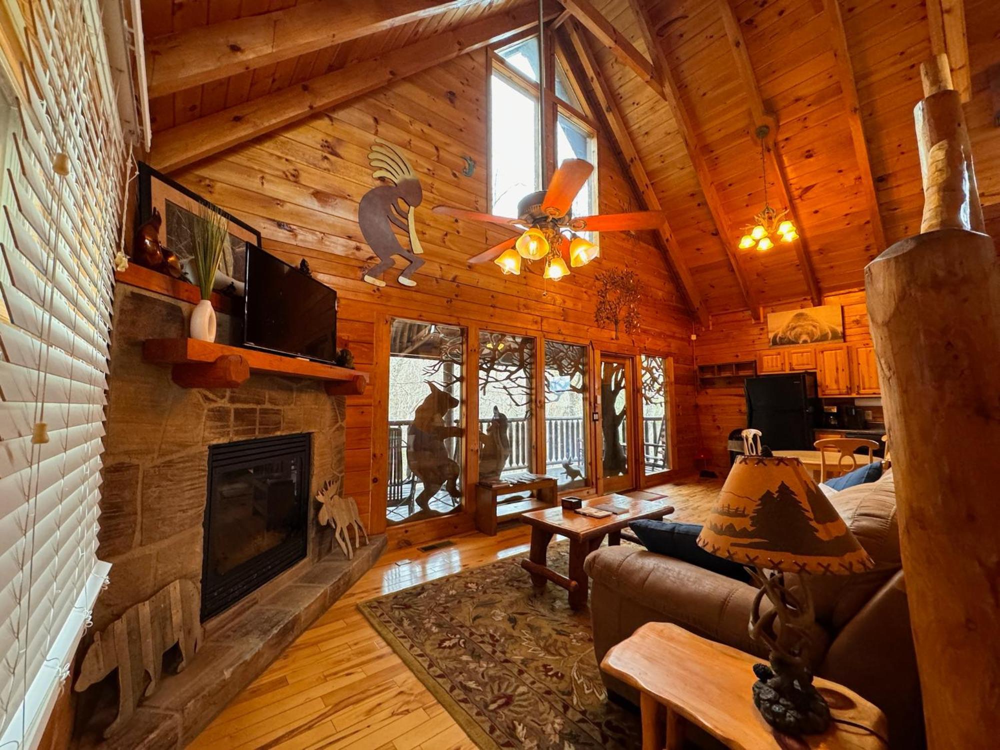 Smoky Paws - Exceptional Cabin, Stunning Mountain Views, Hot Tub, Tranquil, Gigabit Internet, Free L2 Ev Pigeon Forge Luaran gambar
